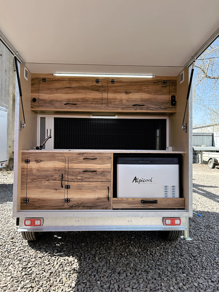 Проём в перегородке между кухней и спальней — фото 4