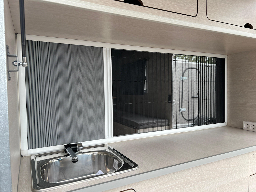 Москитная сетка или шторка плиссе в проёме — фото 2