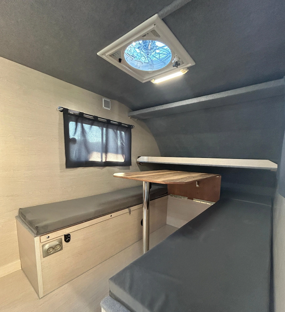 Люк на крышу — фото 1