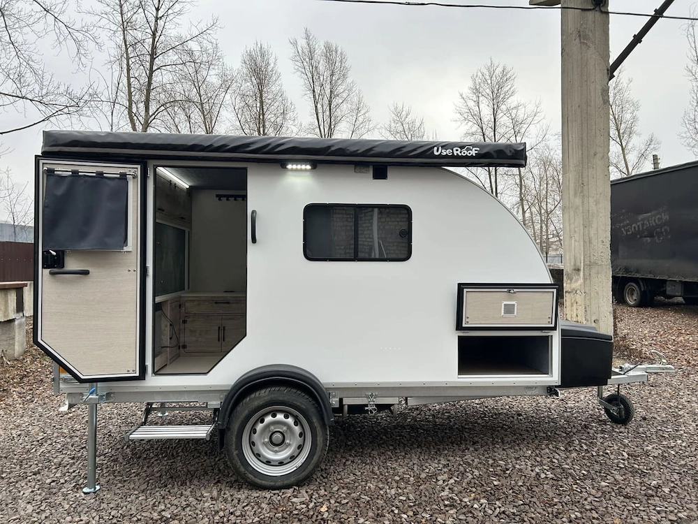 Модель "Гранд Турист" (Белого цвета с подъёмной крышей)