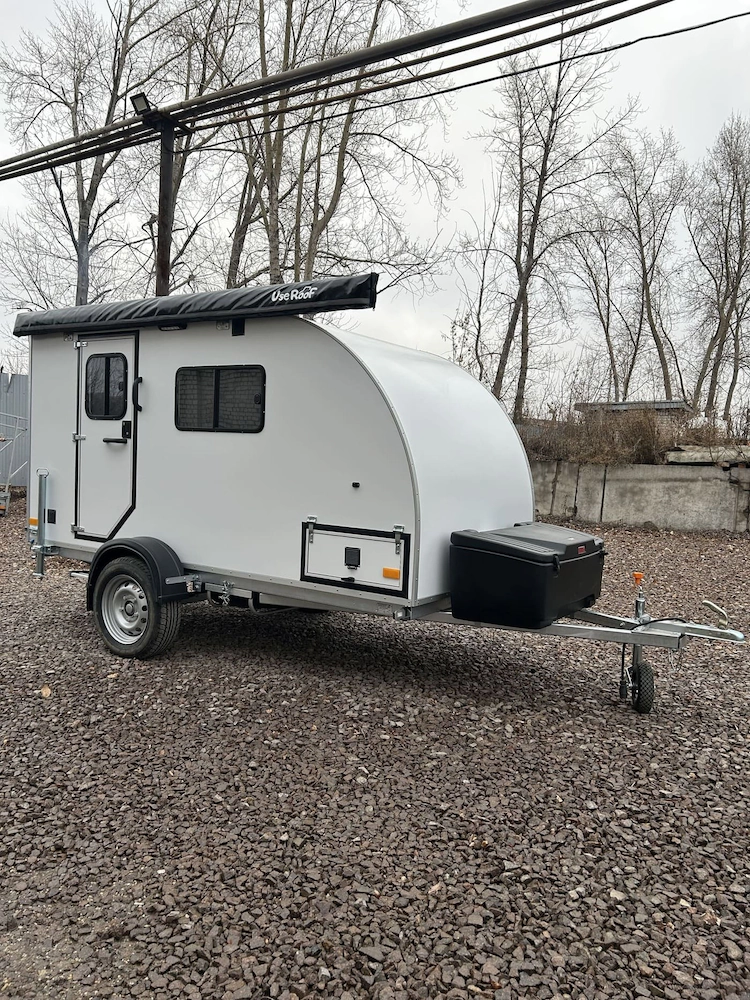 Модель "Гранд Турист" (Белого цвета с подъёмной крышей)