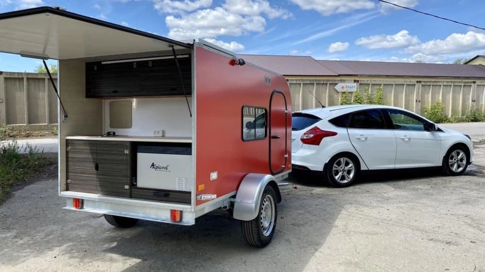 Как правильно тормозить с&nbsp;прицепом, чтобы избежать заноса