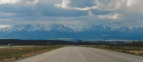 Реальный расход топлива с&nbsp;прицепом-кемпером: от&nbsp;чего зависит и&nbsp;как снизить. Кемпер-Урал