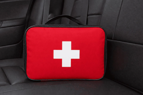 Автоаптечка 2026: новый состав, требования и штрафы. Кемпер-Урал