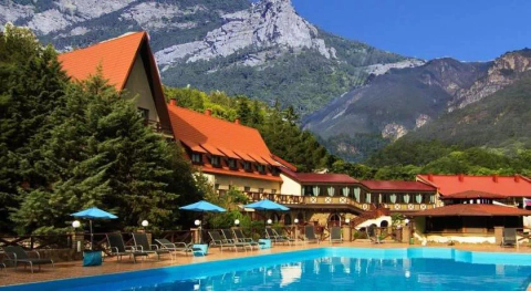 Автокемпинги в Крыму. Кемпер-Урал