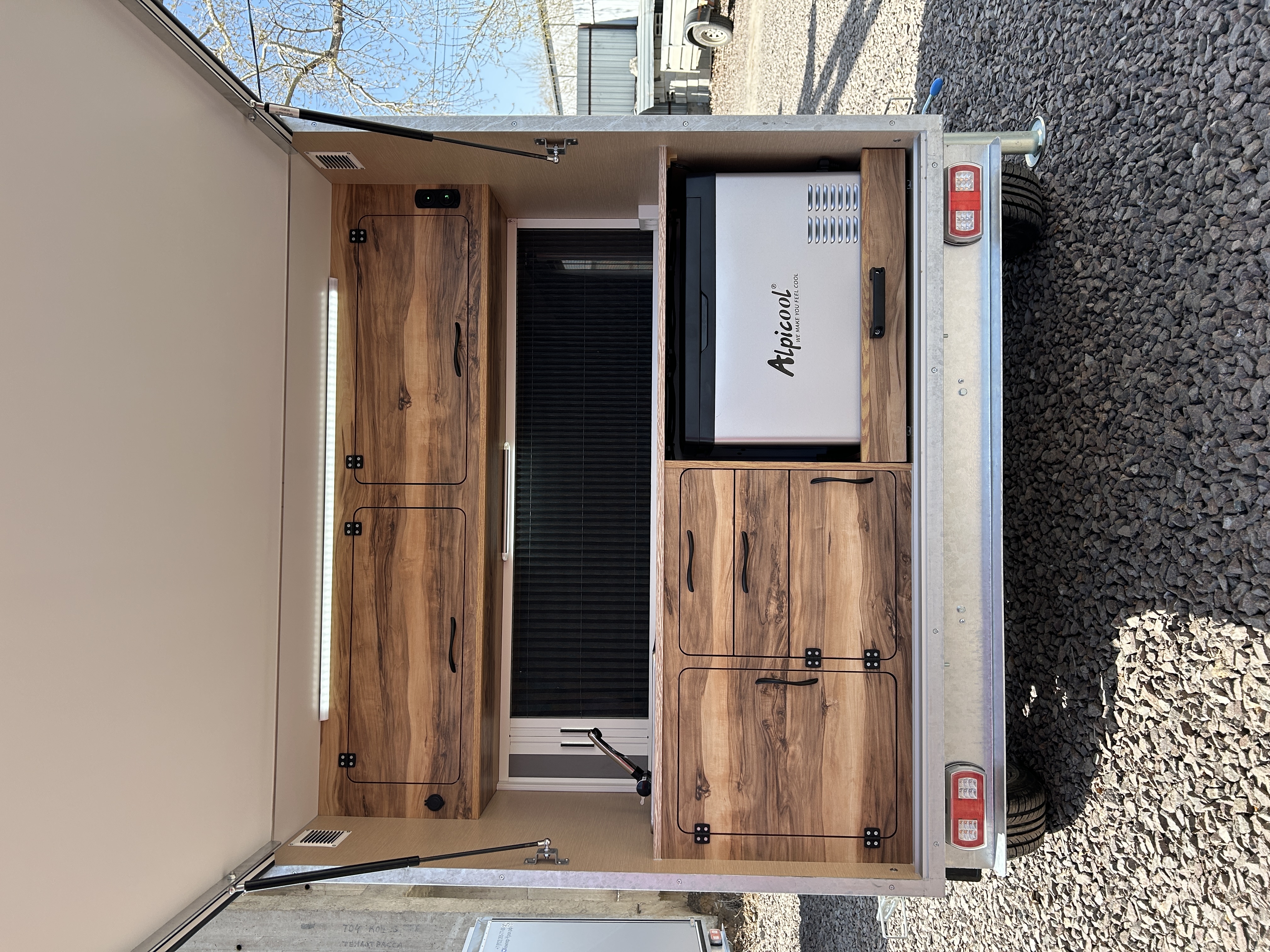 Проём в перегородке + Шторка / Противомоскитная сетка "Плессе"