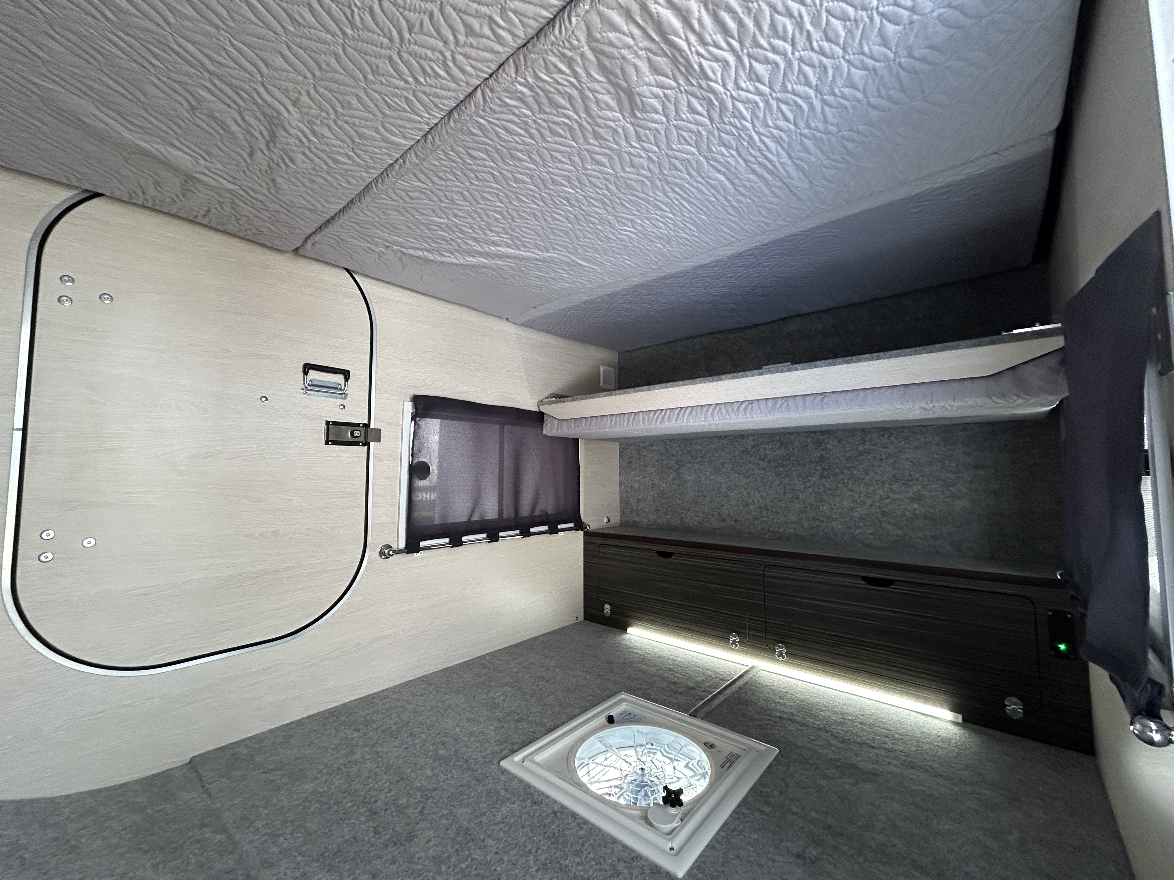 Матрас двуспальный складной 200х140х10см