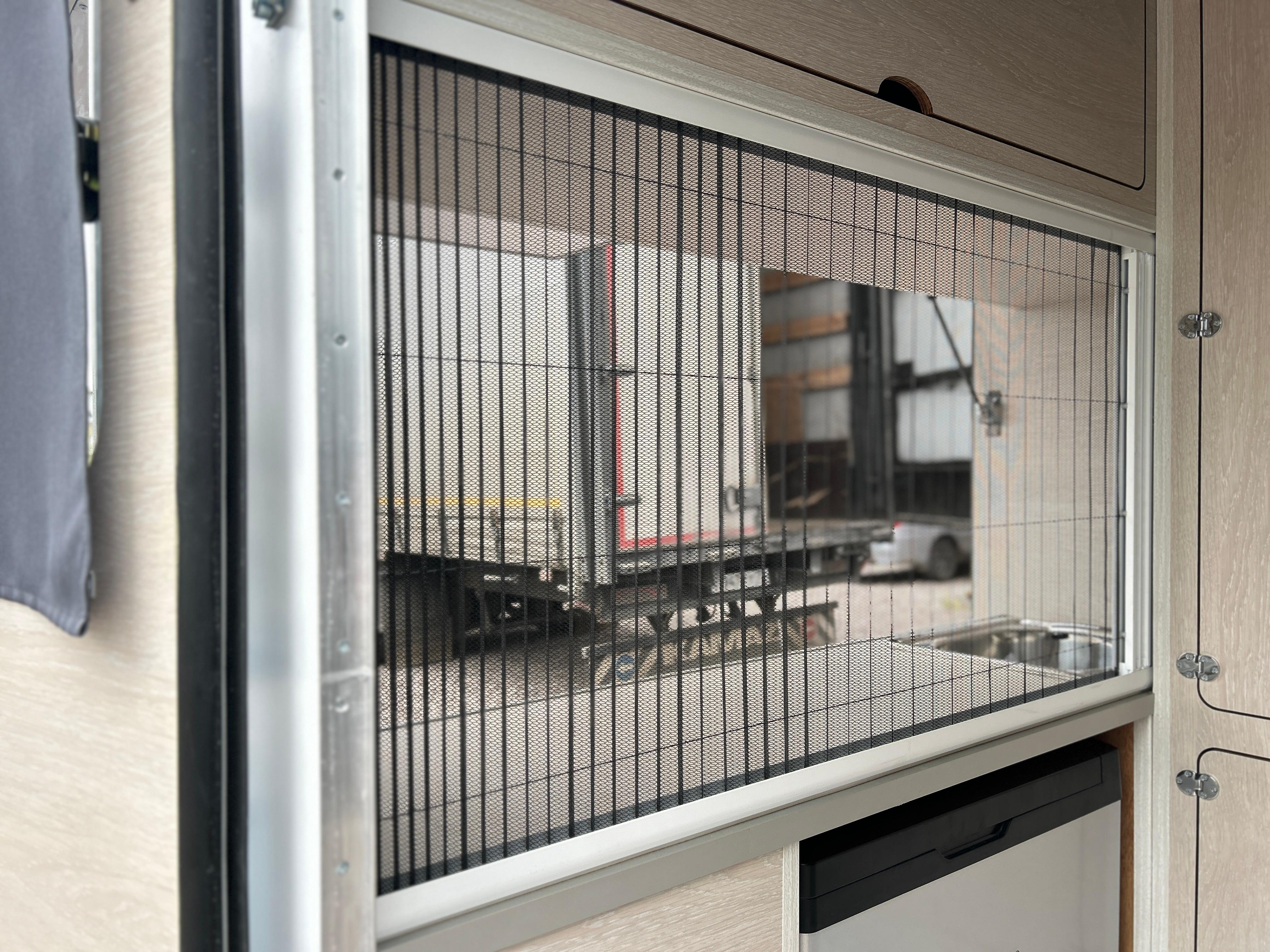 Москитная сетка/Шторка Плиссе в проем между кухней и спальней